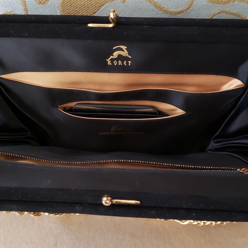 💥HP💥VTG Koret black suede evening bag, gold chain - Picture 3 of 8